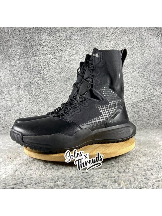 Nike SFB B2 Tactical Outdoor Boots Size 11.5 Men Triple Black FN3717-001